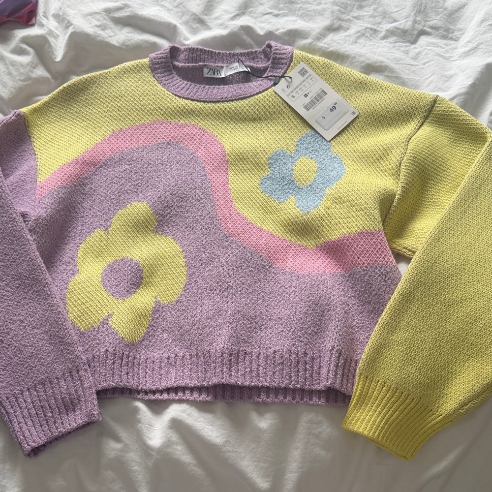 Zara Women's Floral Sweater in Purple, Yellow, and Pink